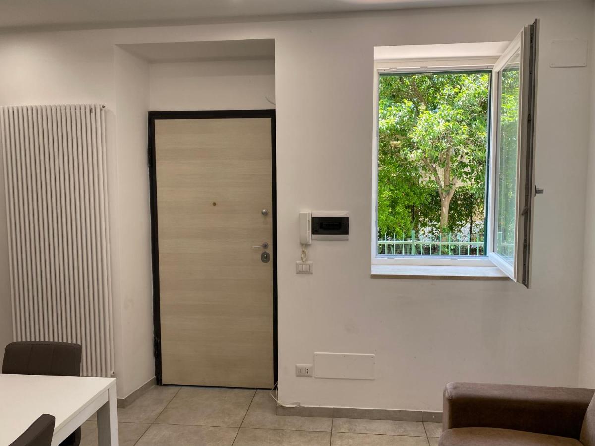 Appartamento Moderno A 15 Minuti Dal Centro Di Roma Bagian luar foto